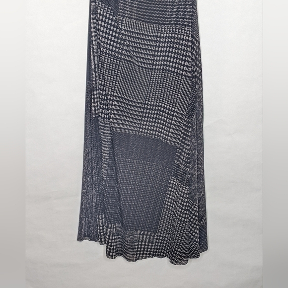 Fuzzi Dress Plaid - Picture 11 of 12